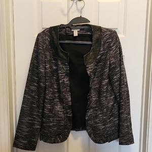 Chico's Textured Black and White Jacket sz 1(8)